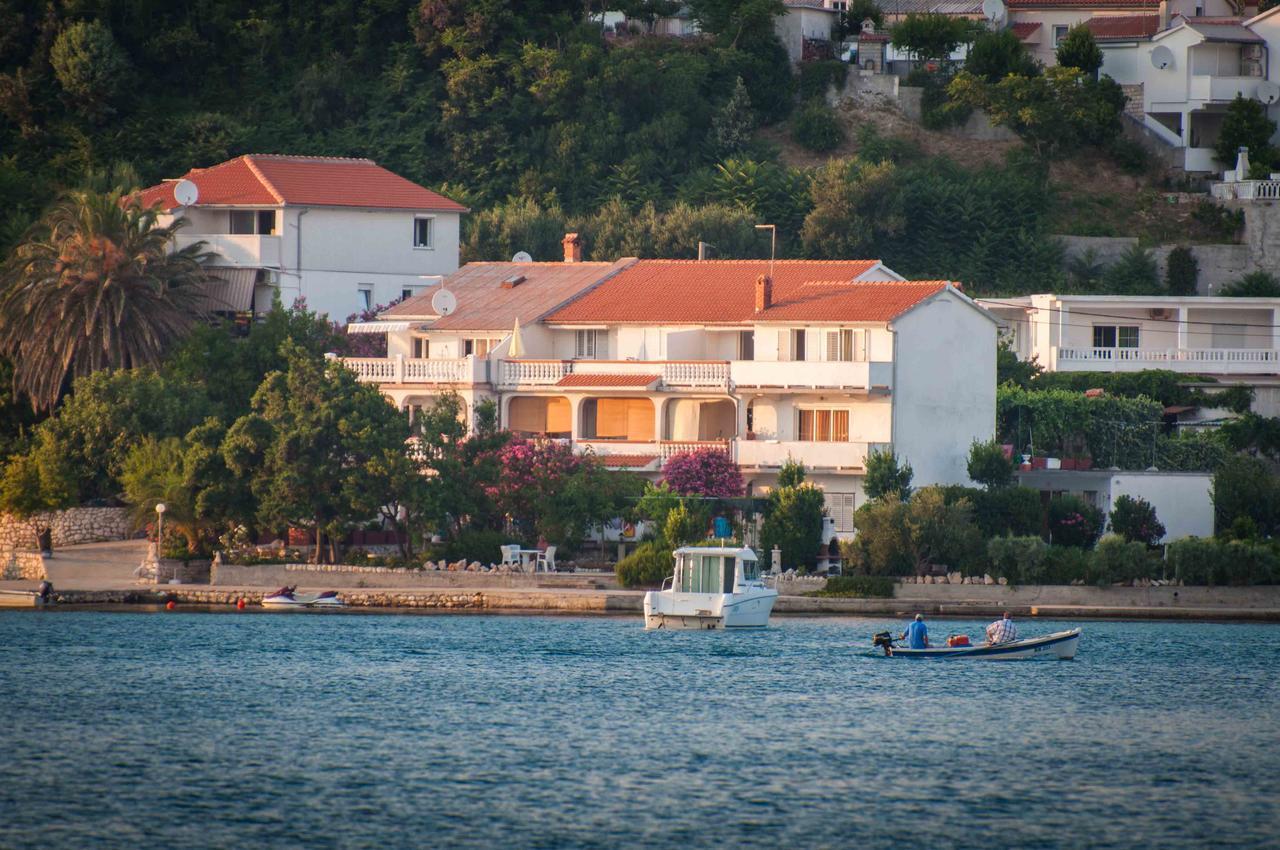 Apartments By The Sea Kampor, Rab - 15310 Раб Экстерьер фото